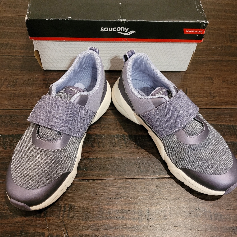 BNIB Girls Saucony Vertex Shoes, size 3.5